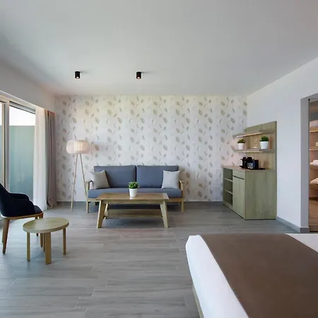 Aquarium View فندق 4*