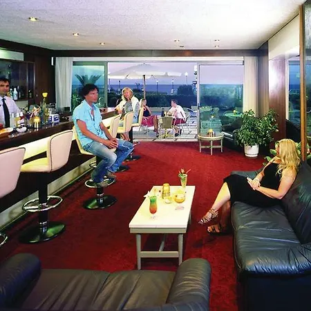 Aquarium View Hotel