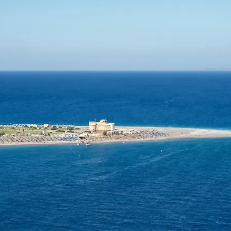 Hotel Aquarium View 4*