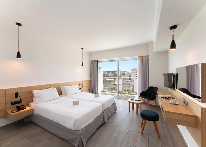 Otel Aquarium View 4*